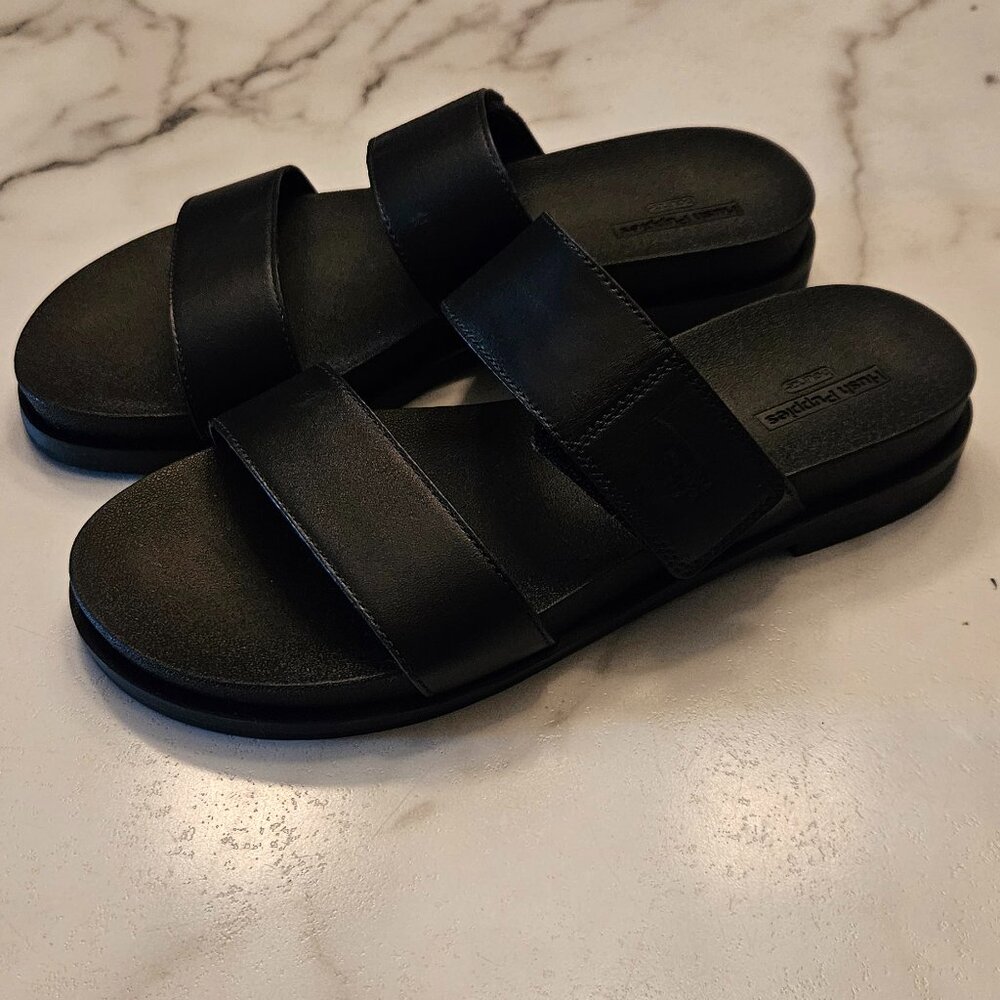 NWOT Hush Puppies black slip on flat sandals size 8